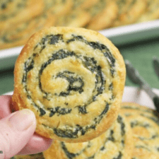 Spinach and Feta Pinwheels || Low Carb and Gluten Free