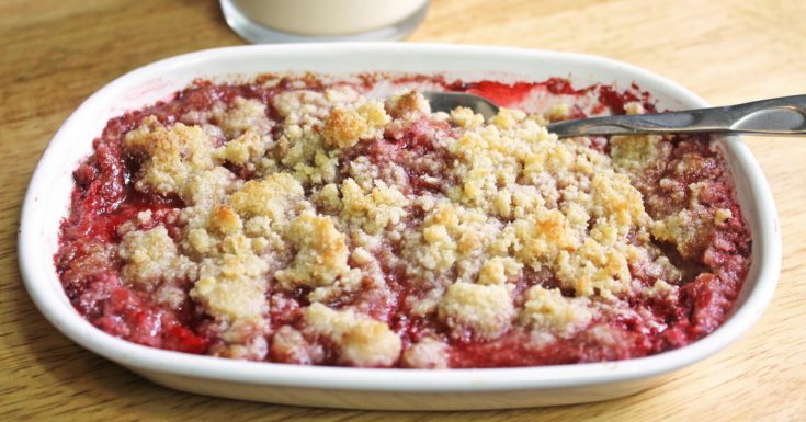 This single serve Strawberry Crumble is THM friendly, gluten free, and low carb.