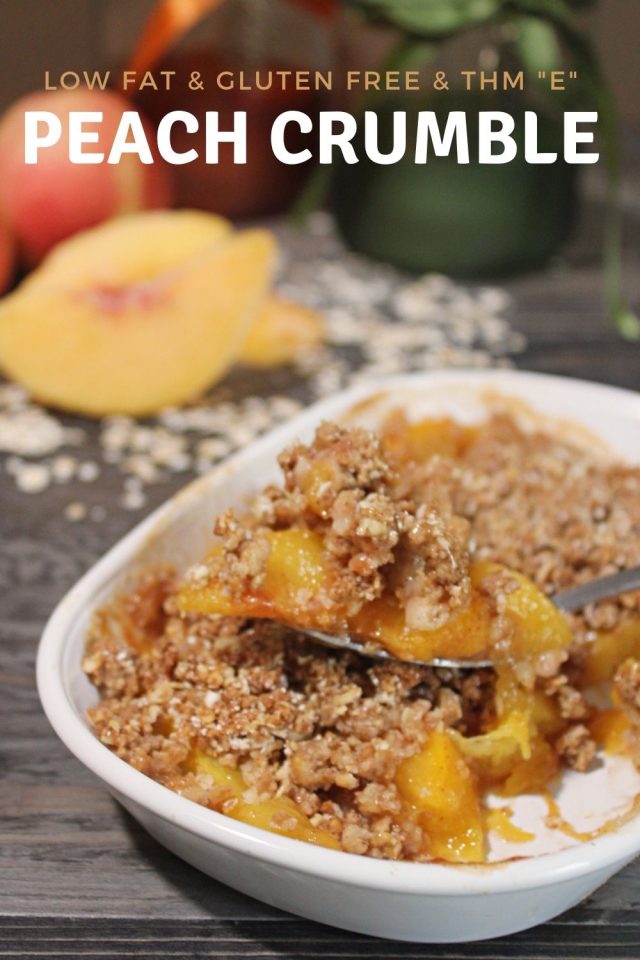A low fat and gluten free Peach Crumble that is made in individual servings. #peachdesserts #thm #peachcrumble #lowfatdessert #ww #glutenfreedesserts